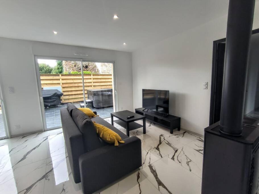 Villa A 900M Des Plages Locquirec Exterior photo